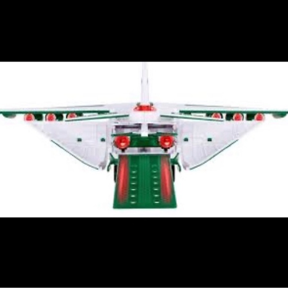 NIB Annual Hess 2021 Toy Truck - Cargo Plane and Jet - Picture 5 of 5
